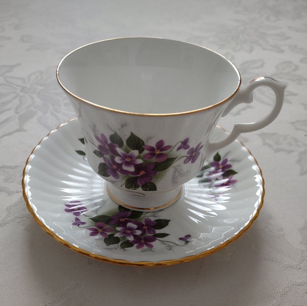 Royal Windsor England gold trim purple flower painted footed cup & saucer set